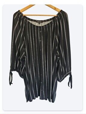 Black And White Stripped Top 1